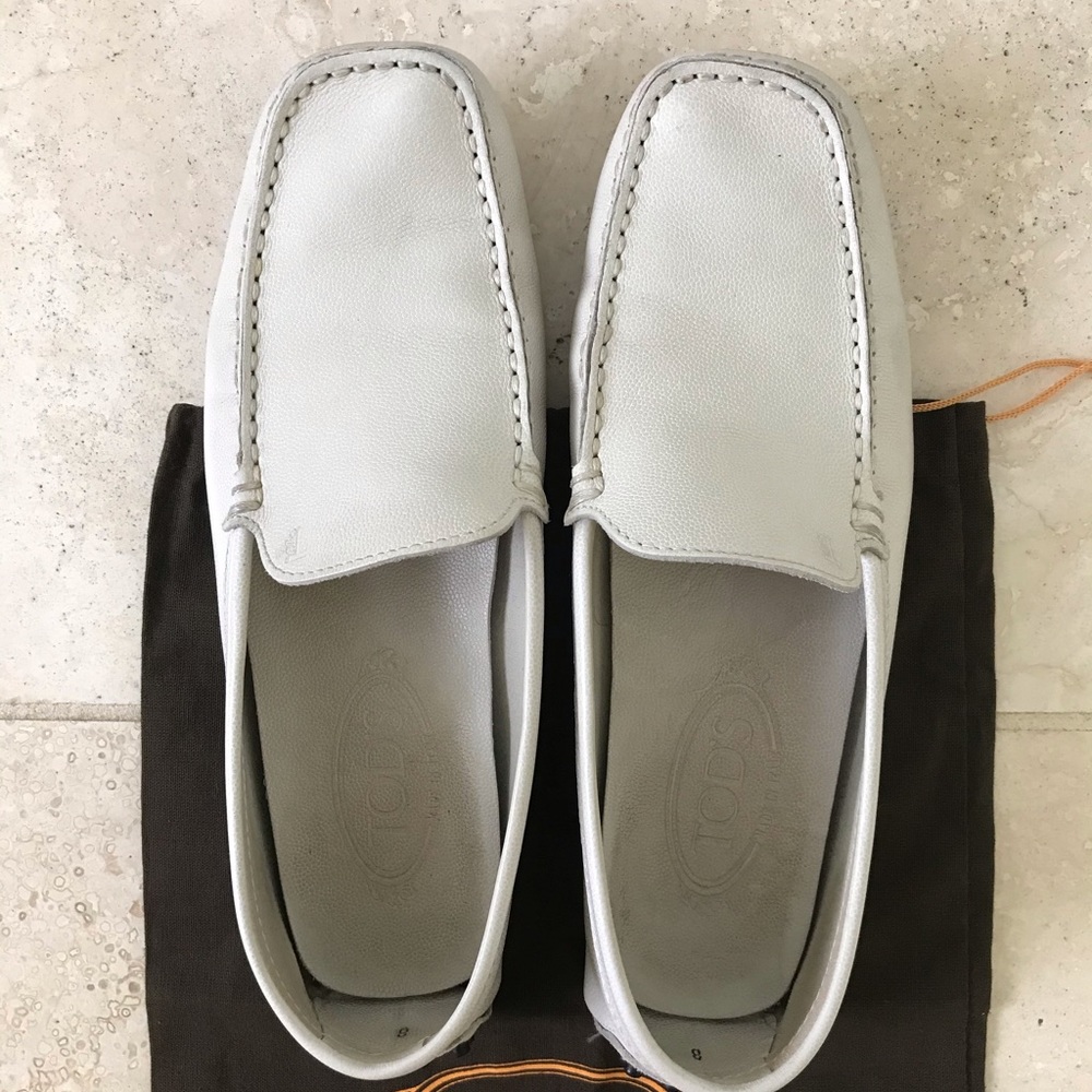 Tod’s light grey loafers